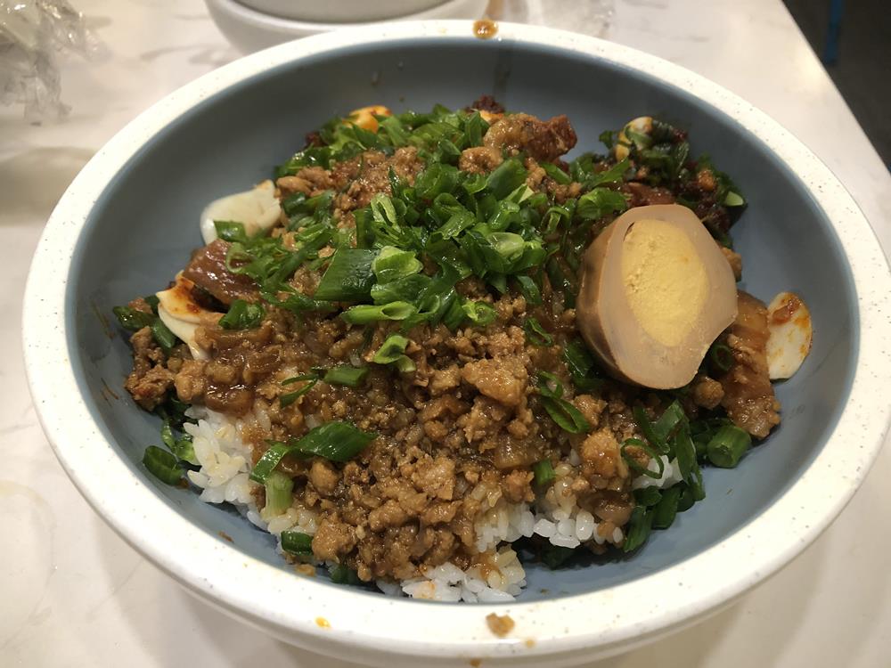 阿木台灣麵-滷肉飯
